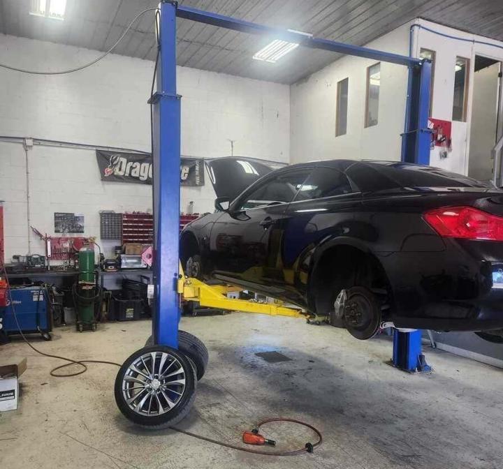 Quels sont les signes indiquant qu'une voiture a des problèmes mécaniques ? Saint-Sulpice